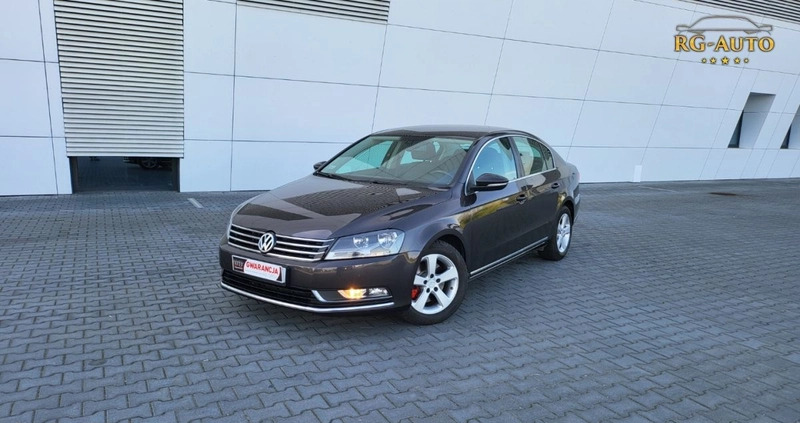 Volkswagen Passat cena 33900 przebieg: 240000, rok produkcji 2011 z Skawina małe 704